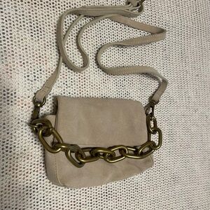 Chic Beige Crossbody Bag with Chain Accent